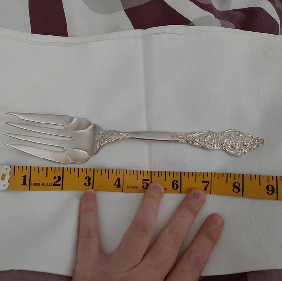 1971 Renaissance (1847 Rogers Bros) Meat Fork - Picture 3 of 4